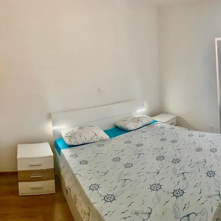 Beautiful Mia * Split