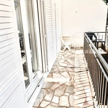 Beautiful Mia * Split